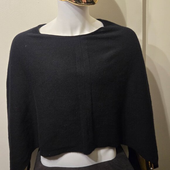 🍂 Autumn Whisper | 100% Pure Black Cashmere Poncho | Effortless Romance - Picture 10 of 10